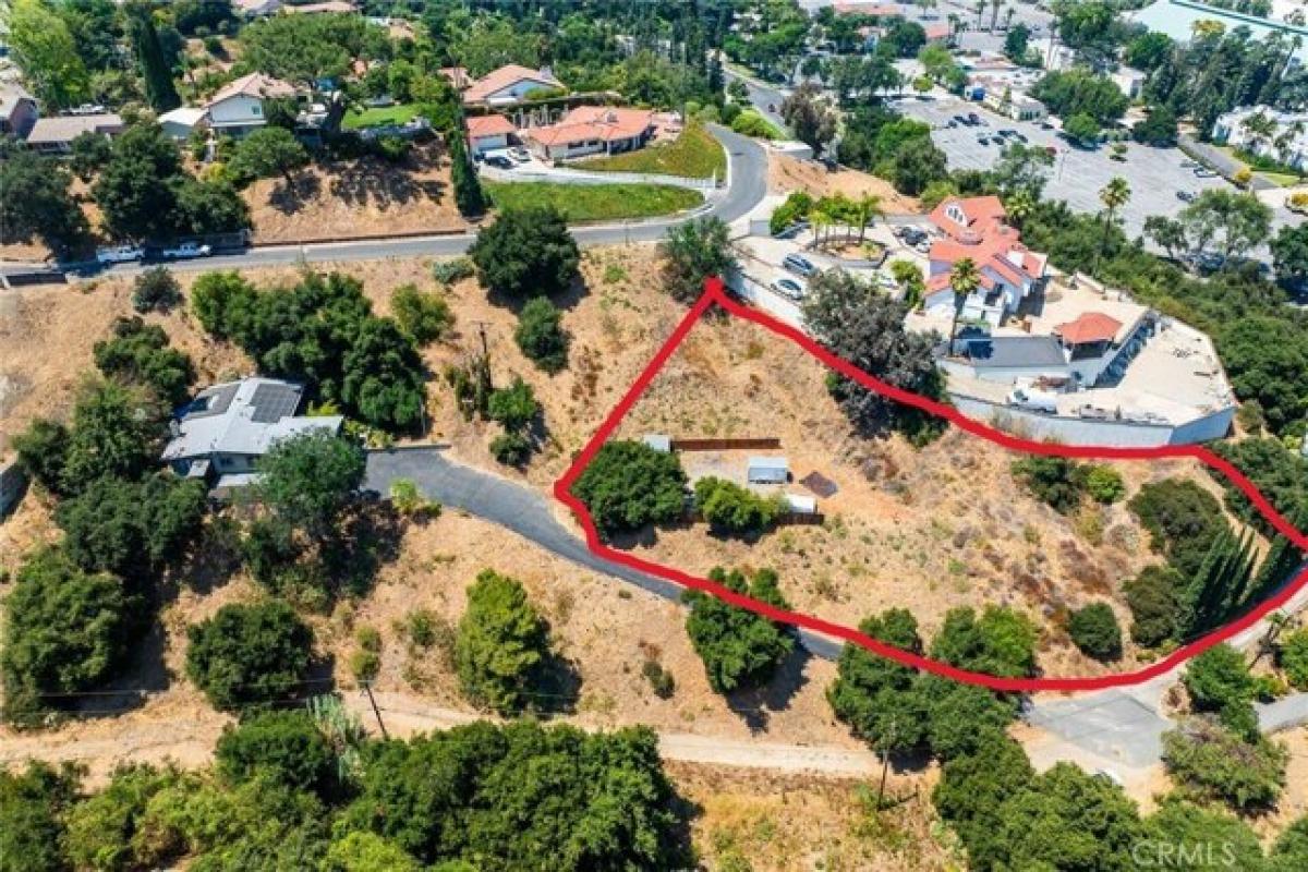 Picture of Residential Land For Sale in Los Angeles, California, United States