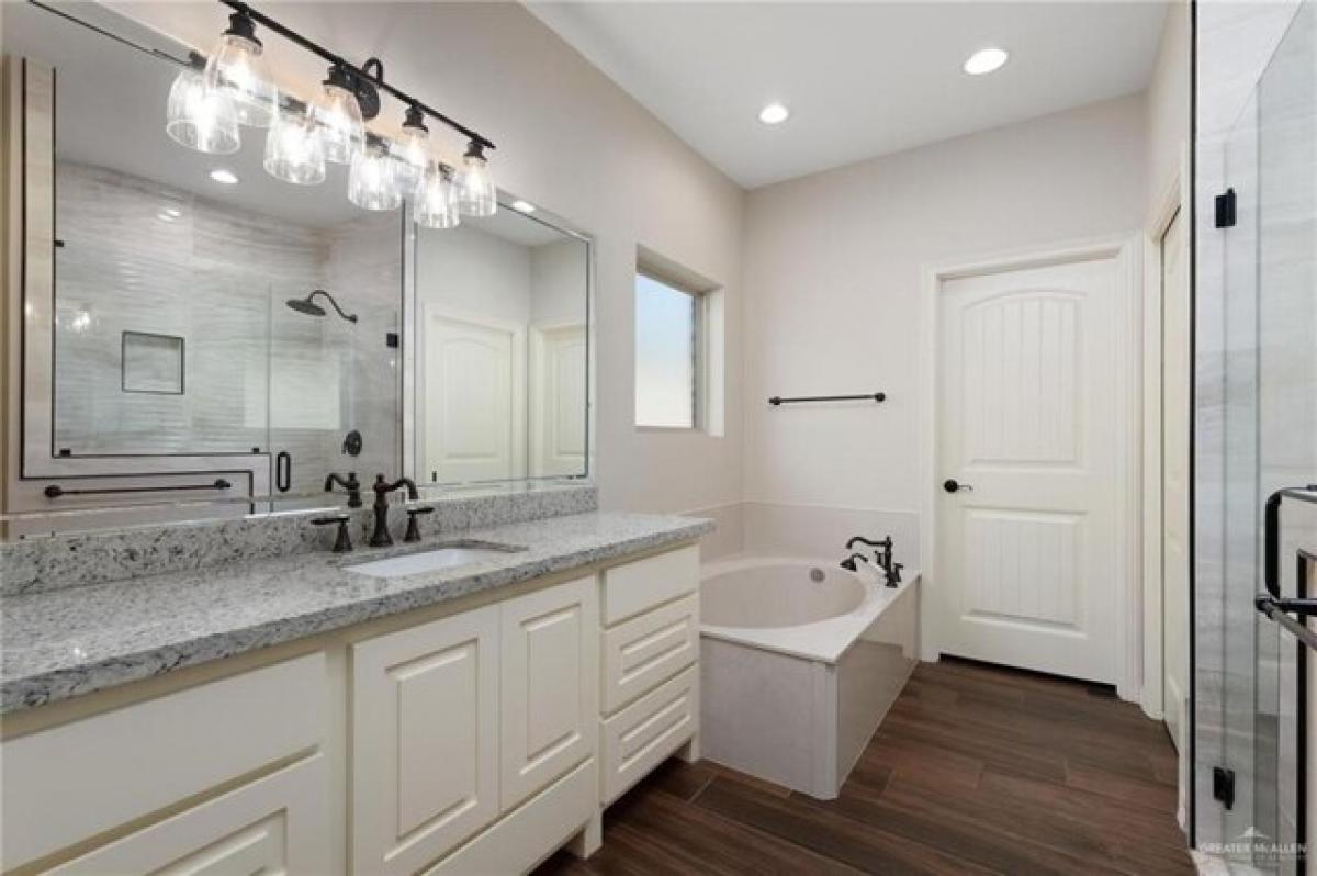 Picture of Home For Sale in Harlingen, Texas, United States