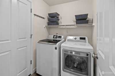 Home For Sale in Lynnwood, Washington