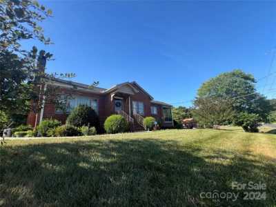 Home For Sale in Albemarle, North Carolina