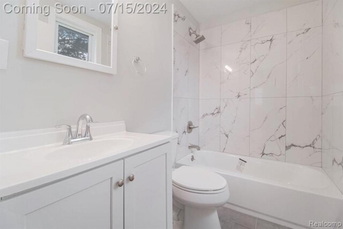 Picture of Home For Sale in Eastpointe, Michigan, United States