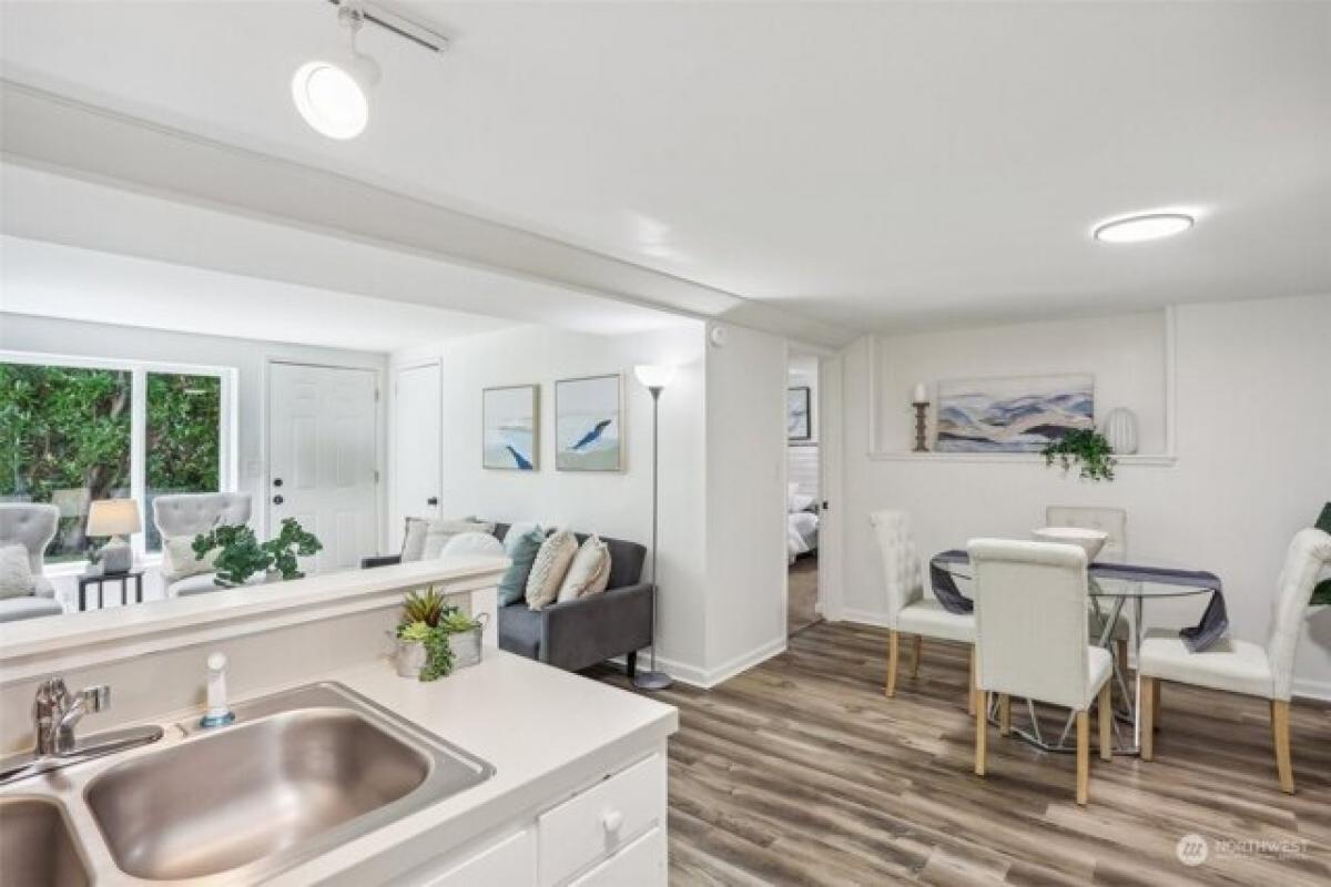 Picture of Home For Sale in Redmond, Washington, United States