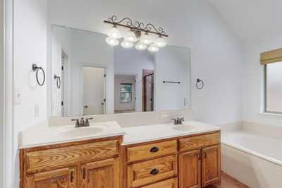 Home For Sale in Benbrook, Texas