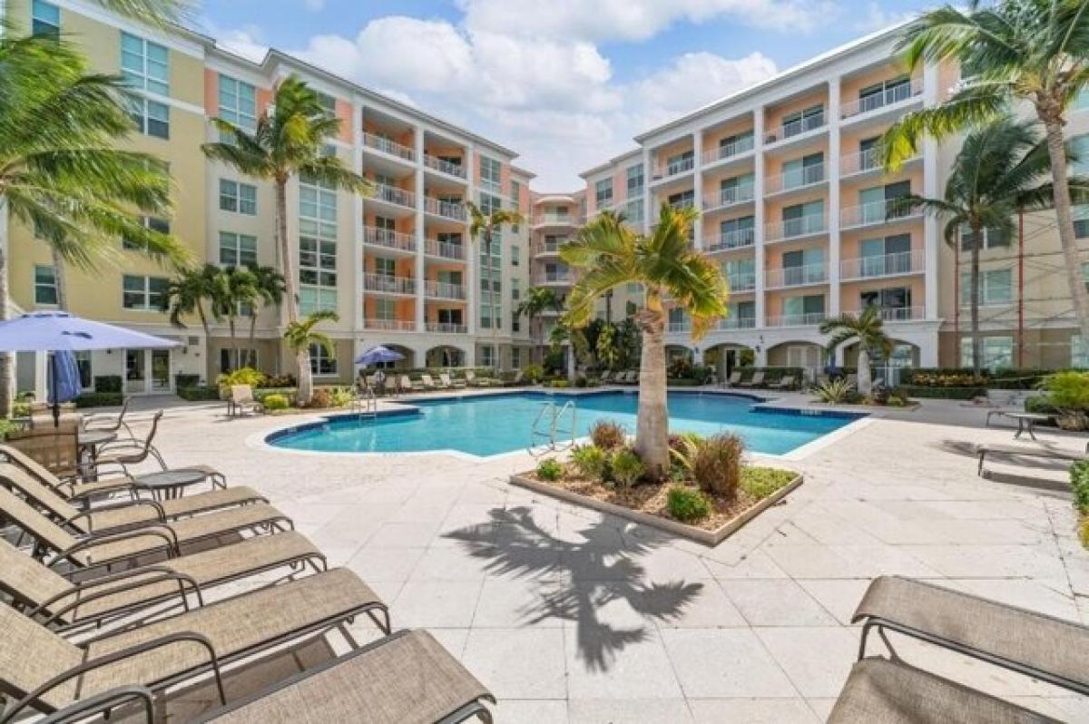 Picture of Home For Sale in Lantana, Florida, United States