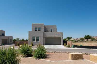 Home For Sale in Rio Rancho, New Mexico