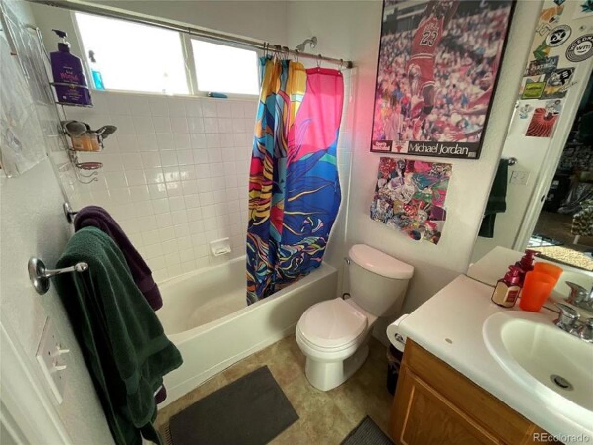 Picture of Home For Sale in Broomfield, Colorado, United States