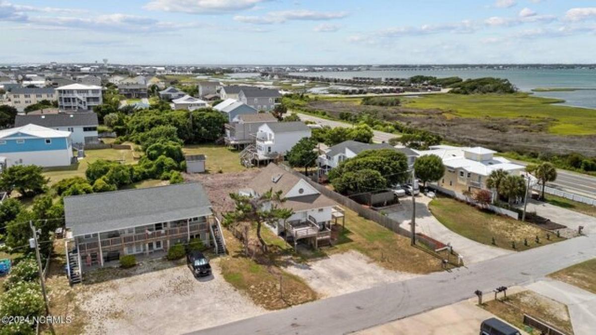 Picture of Home For Sale in Atlantic Beach, North Carolina, United States