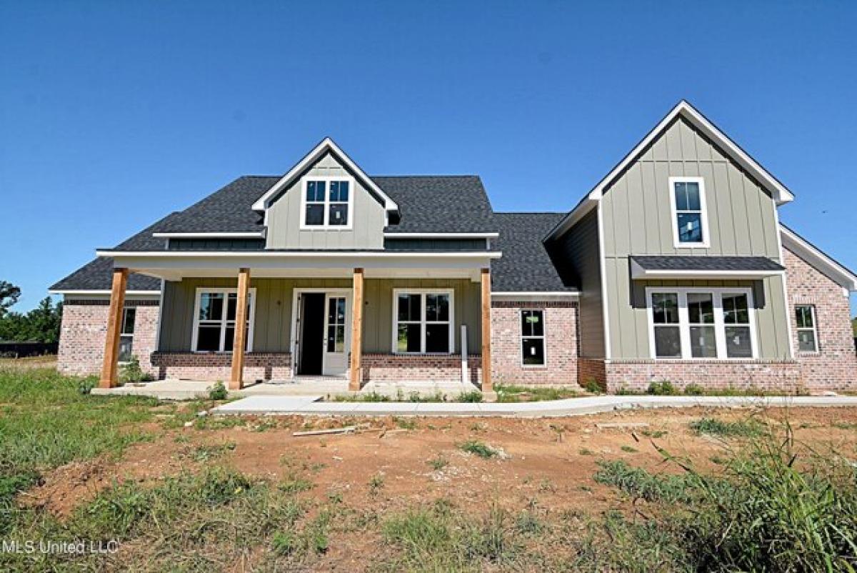 Picture of Home For Sale in Olive Branch, Mississippi, United States