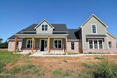 Home For Sale in Olive Branch, Mississippi