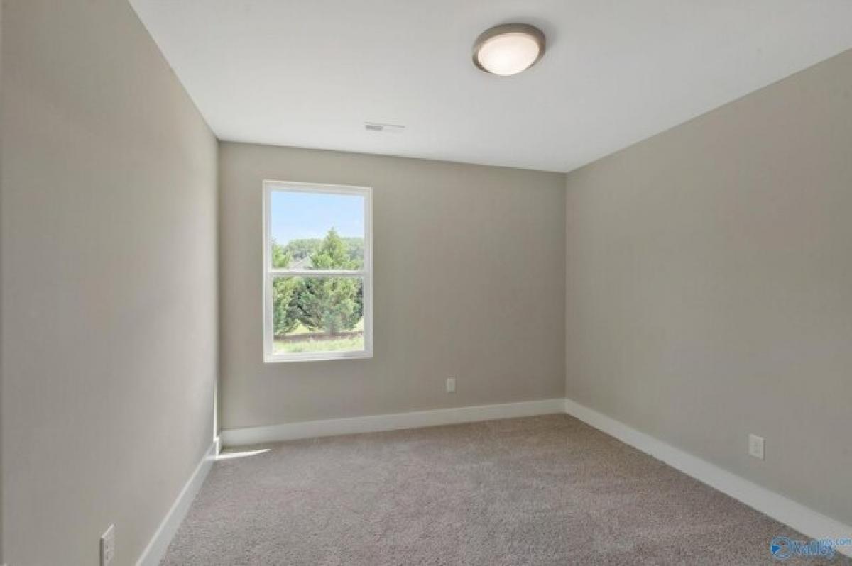 Picture of Home For Sale in Arab, Alabama, United States