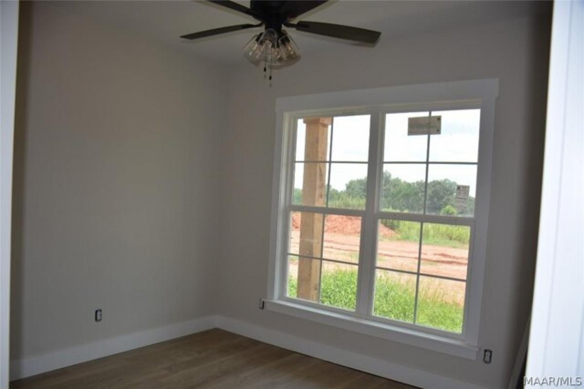 Picture of Home For Sale in Enterprise, Alabama, United States