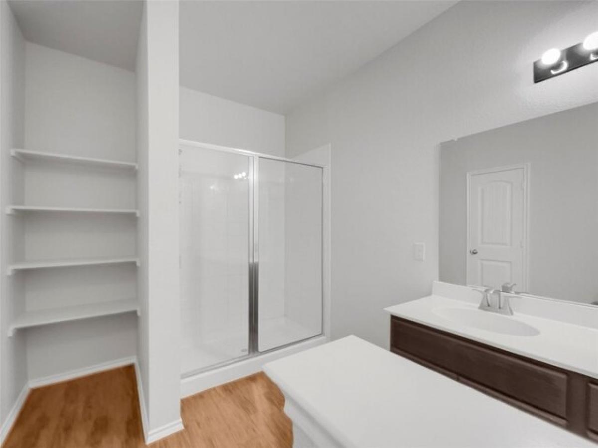 Picture of Home For Sale in Waxahachie, Texas, United States