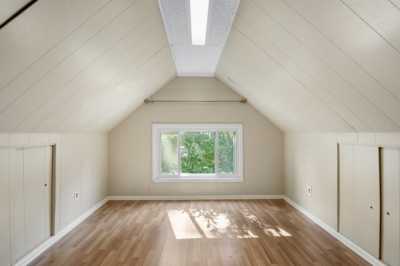 Home For Sale in Pelham, New York