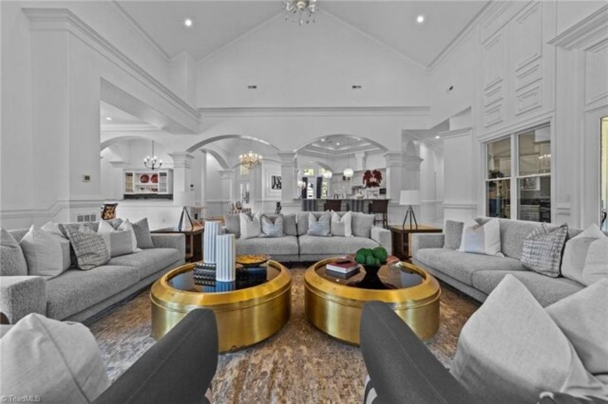 Picture of Home For Sale in Summerfield, North Carolina, United States