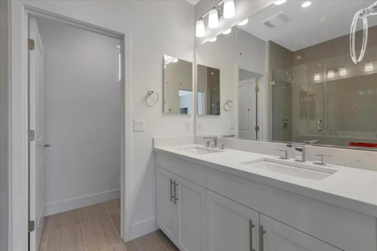 Picture of Home For Sale in Los Gatos, California, United States