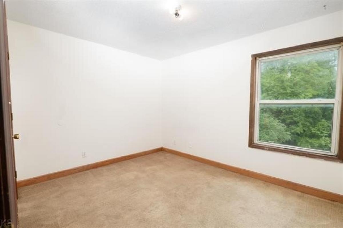 Picture of Home For Sale in Sedalia, Missouri, United States