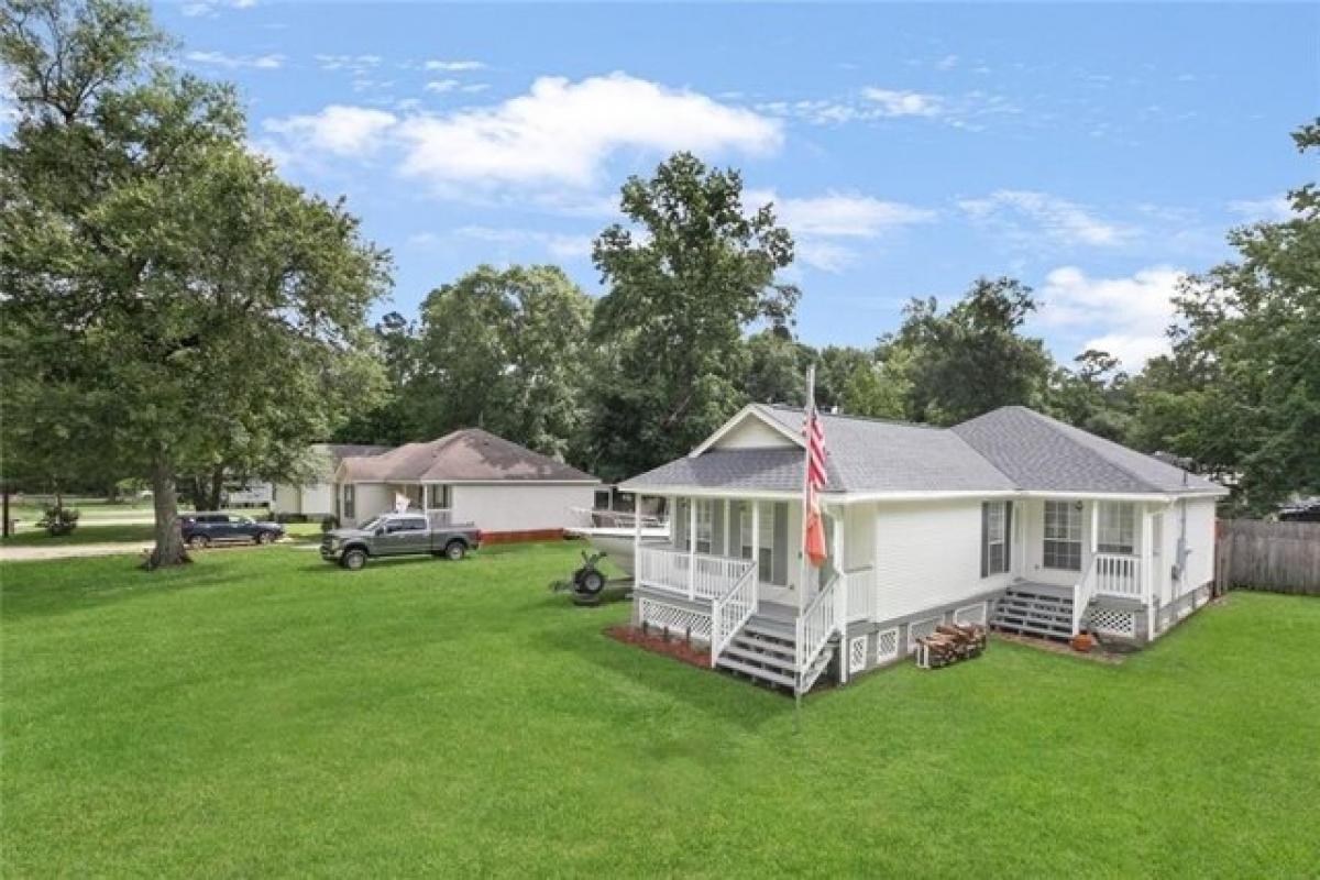 Picture of Home For Sale in Covington, Louisiana, United States