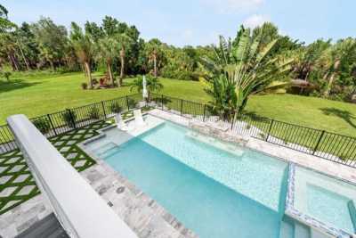 Home For Sale in Englewood, Florida