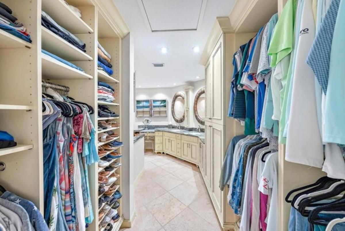 Picture of Home For Sale in Palm Beach Gardens, Florida, United States