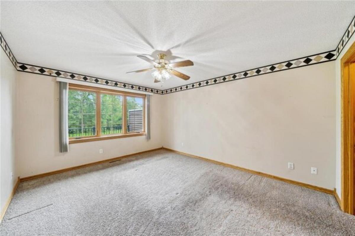 Picture of Home For Sale in Brooklyn Park, Minnesota, United States