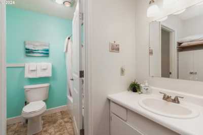 Home For Sale in Lincoln City, Oregon