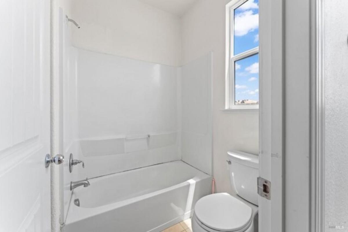 Picture of Home For Sale in Antioch, California, United States