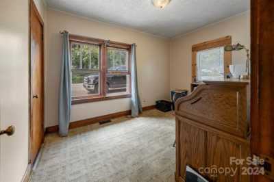 Home For Sale in Waynesville, North Carolina