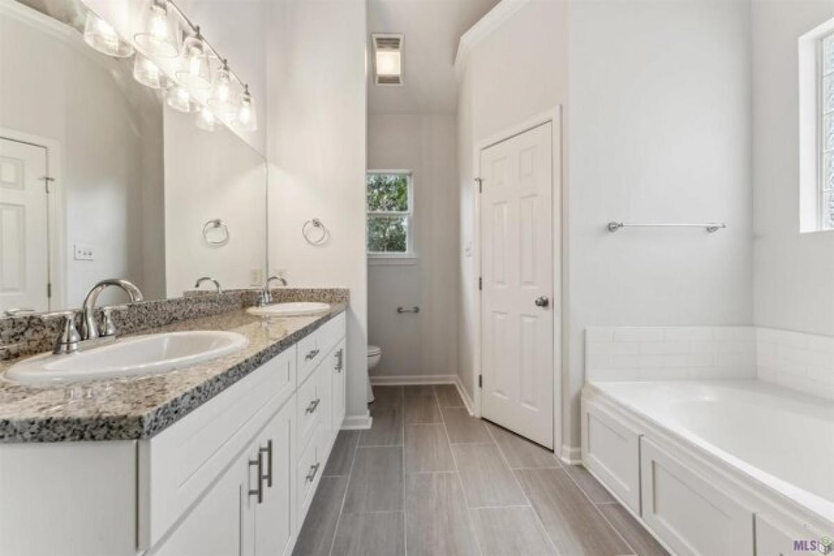 Picture of Home For Rent in Saint Amant, Louisiana, United States