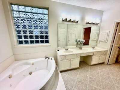 Home For Sale in Sugar Land, Texas