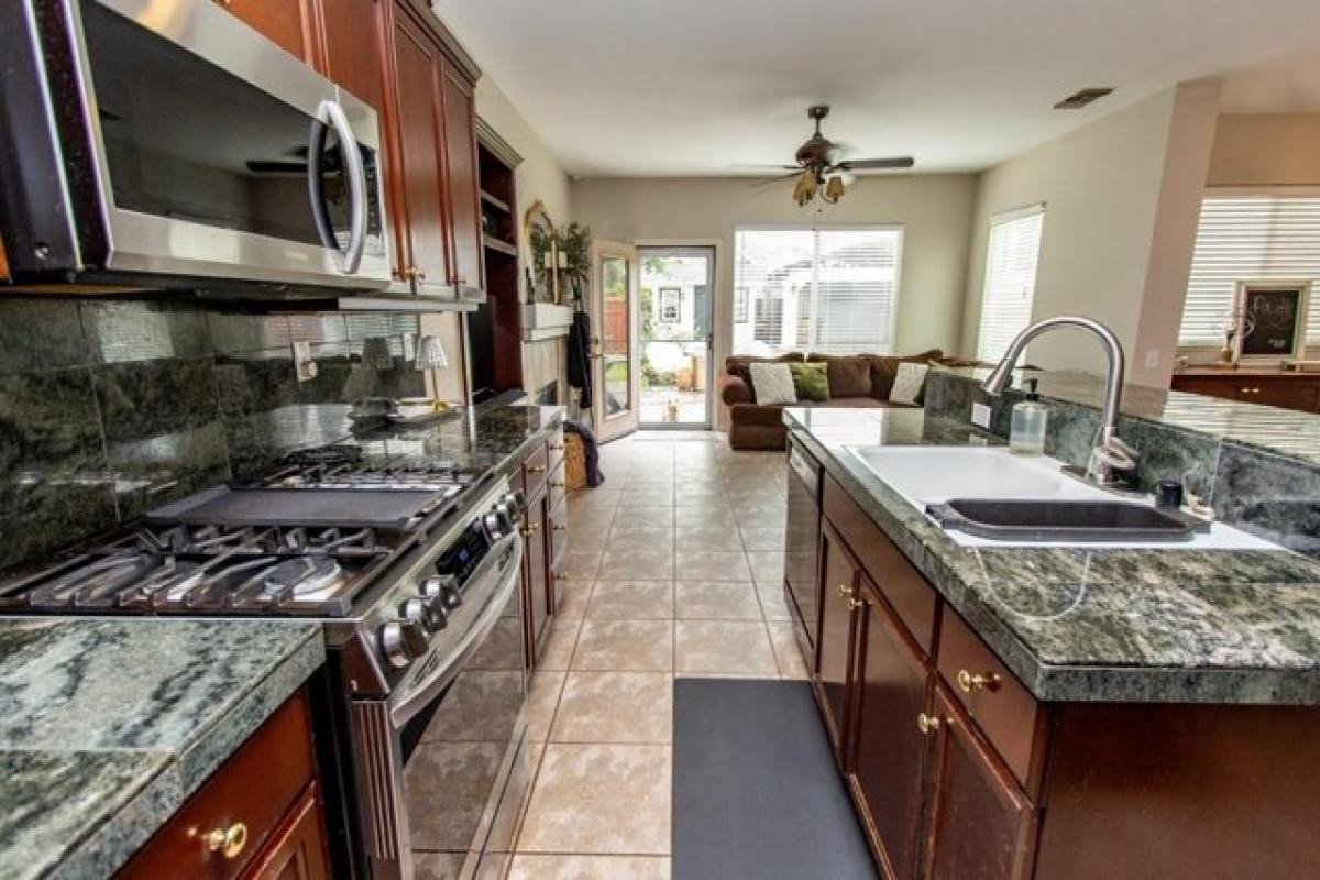 Picture of Home For Sale in Turlock, California, United States