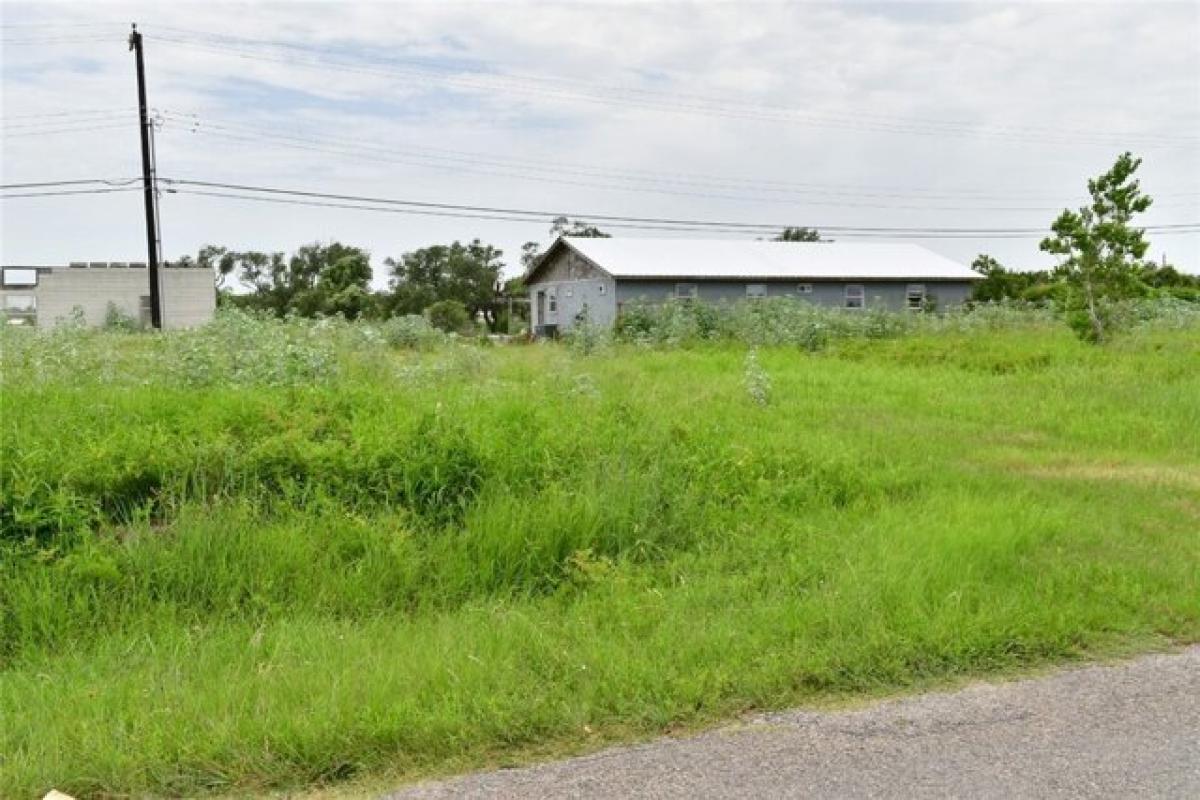 Picture of Residential Land For Sale in Rockport, Texas, United States