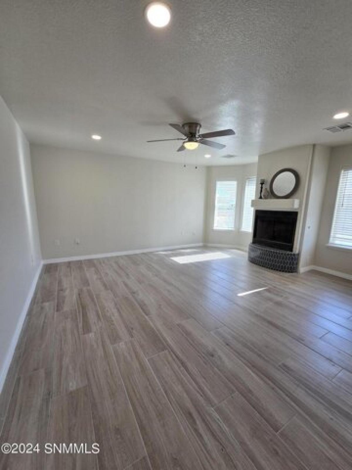 Picture of Home For Sale in Las Cruces, New Mexico, United States