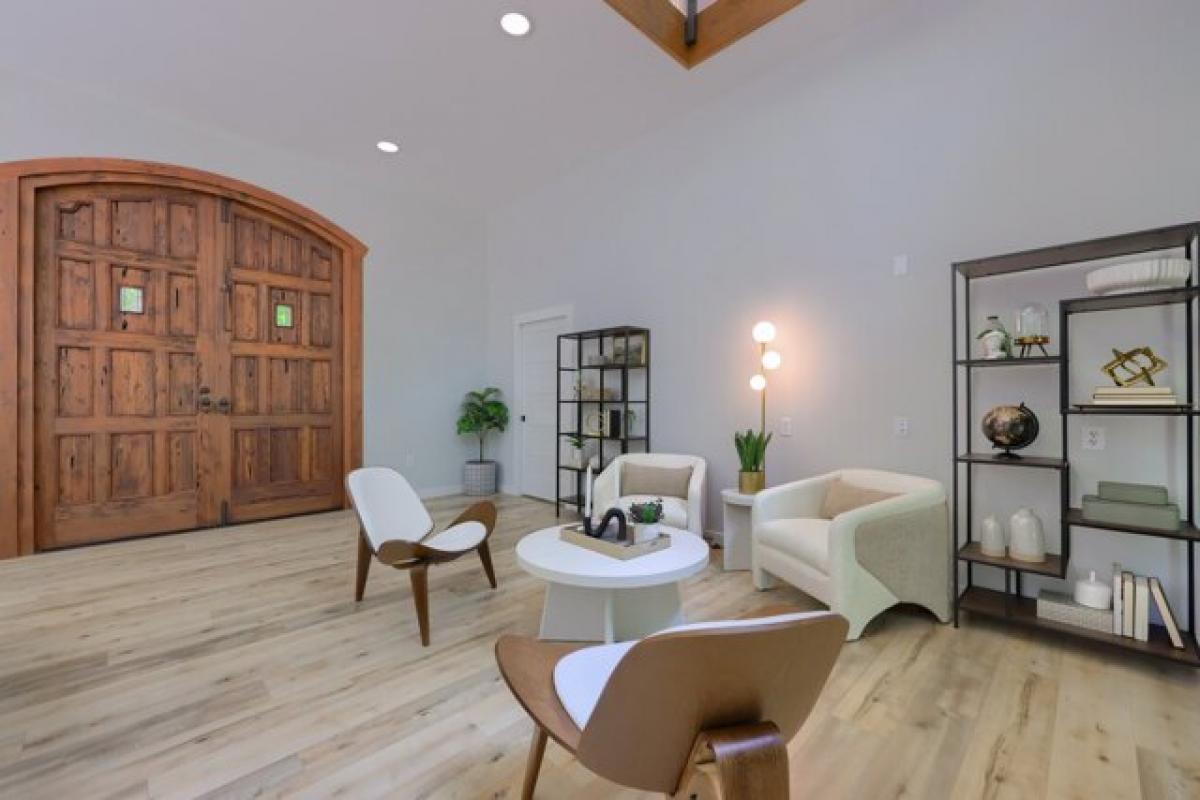 Picture of Home For Sale in York, Pennsylvania, United States