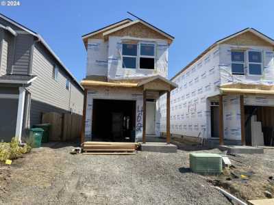 Home For Sale in Newberg, Oregon