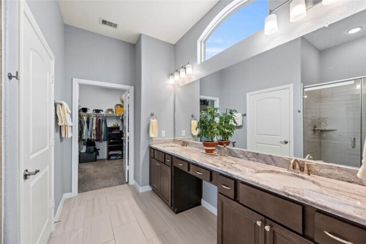 Picture of Home For Sale in Fulshear, Texas, United States