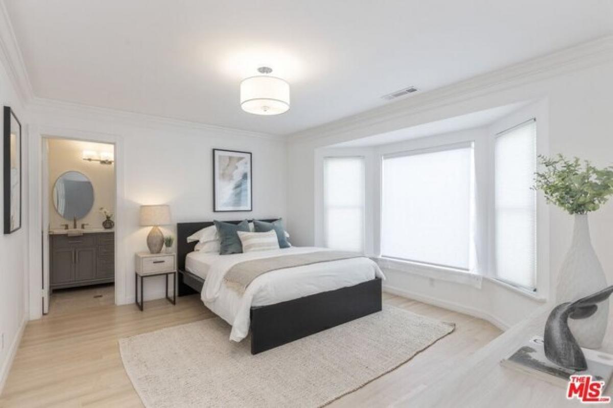 Picture of Home For Sale in Manhattan Beach, California, United States