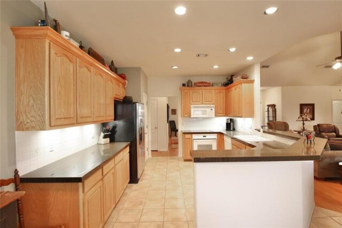 Picture of Home For Sale in Lago Vista, Texas, United States