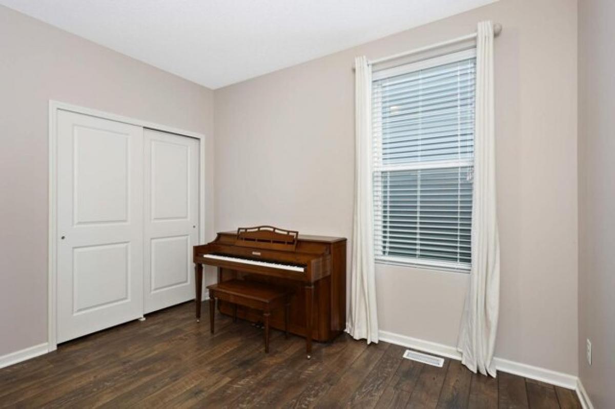 Picture of Home For Sale in Maple Grove, Minnesota, United States