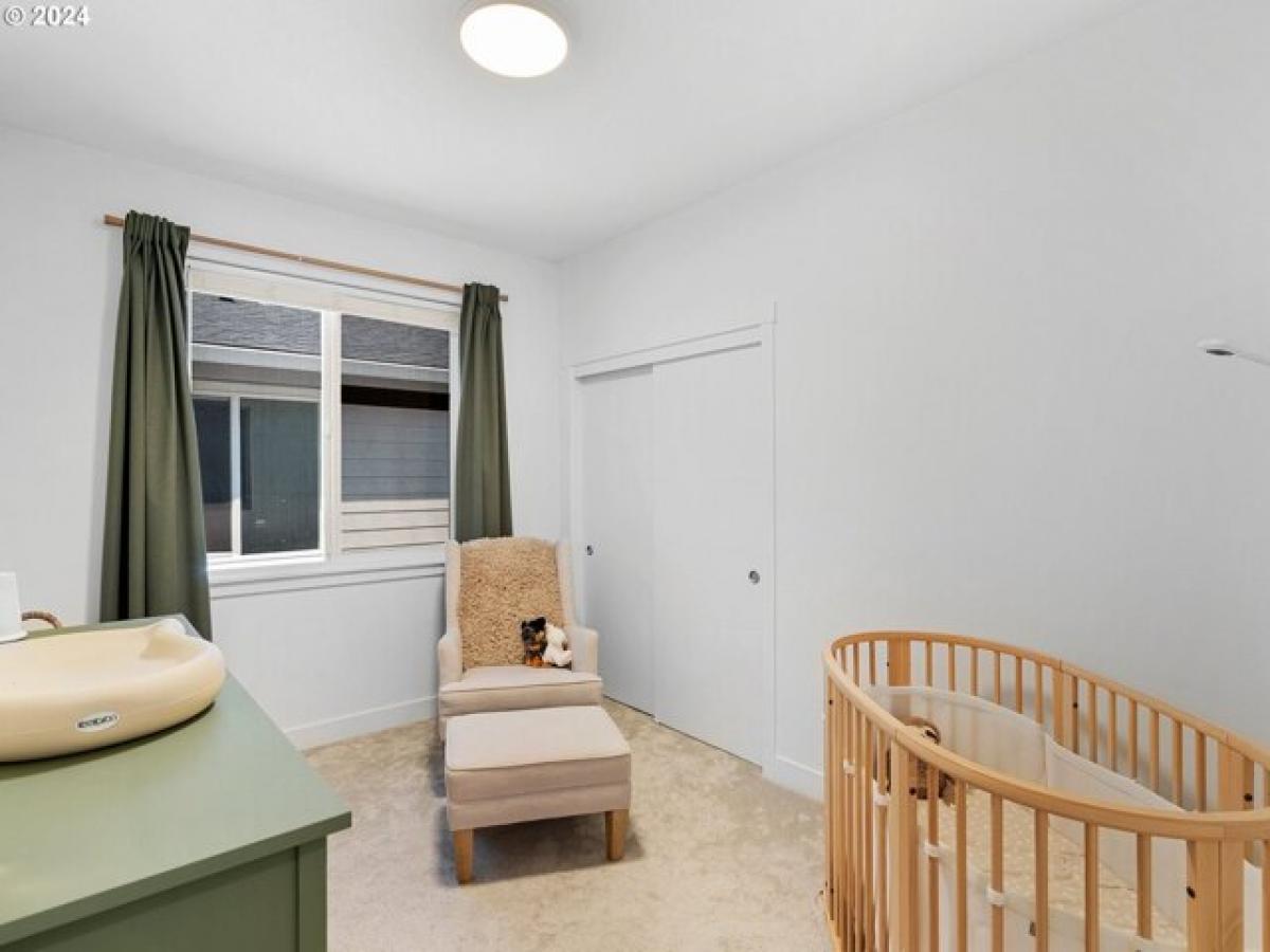 Picture of Home For Sale in Happy Valley, Oregon, United States