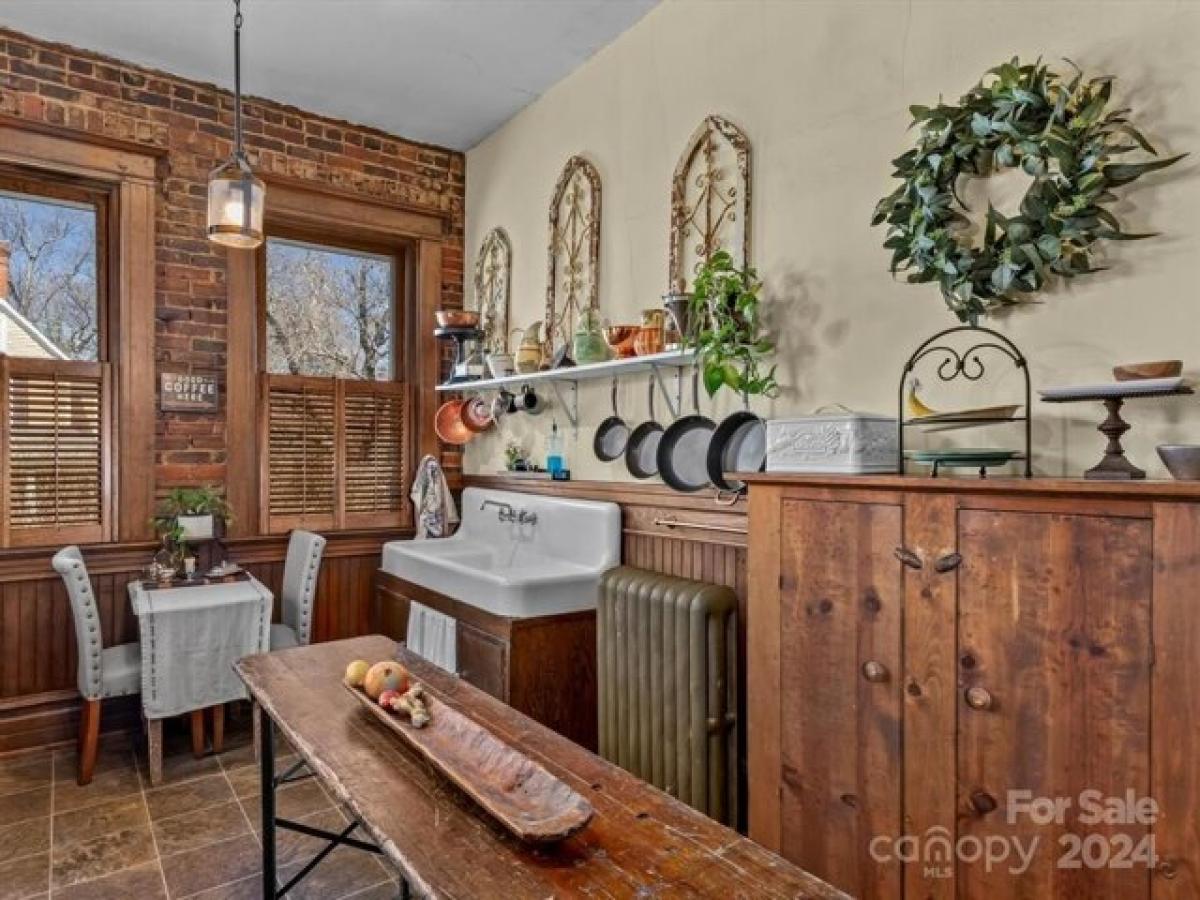 Picture of Home For Sale in Statesville, North Carolina, United States