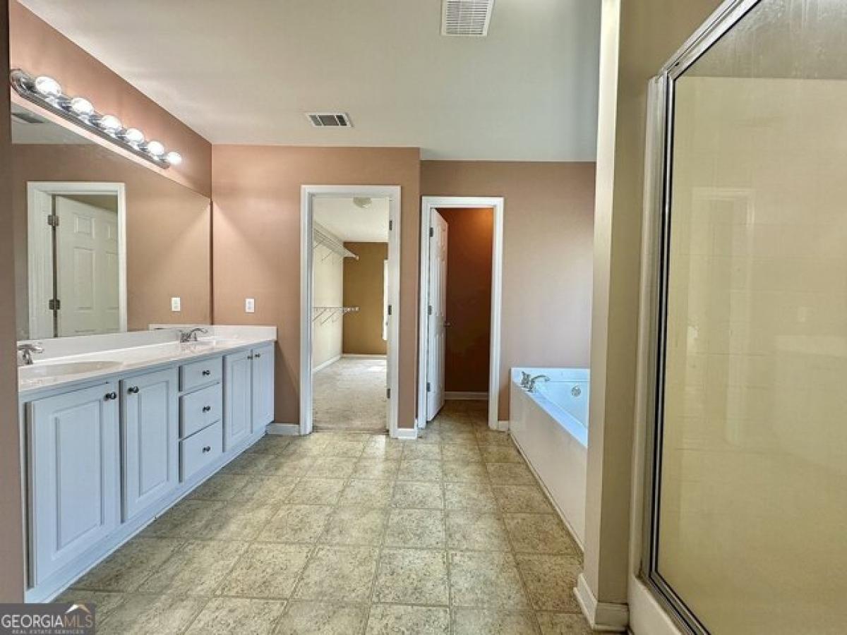 Picture of Home For Sale in Covington, Georgia, United States