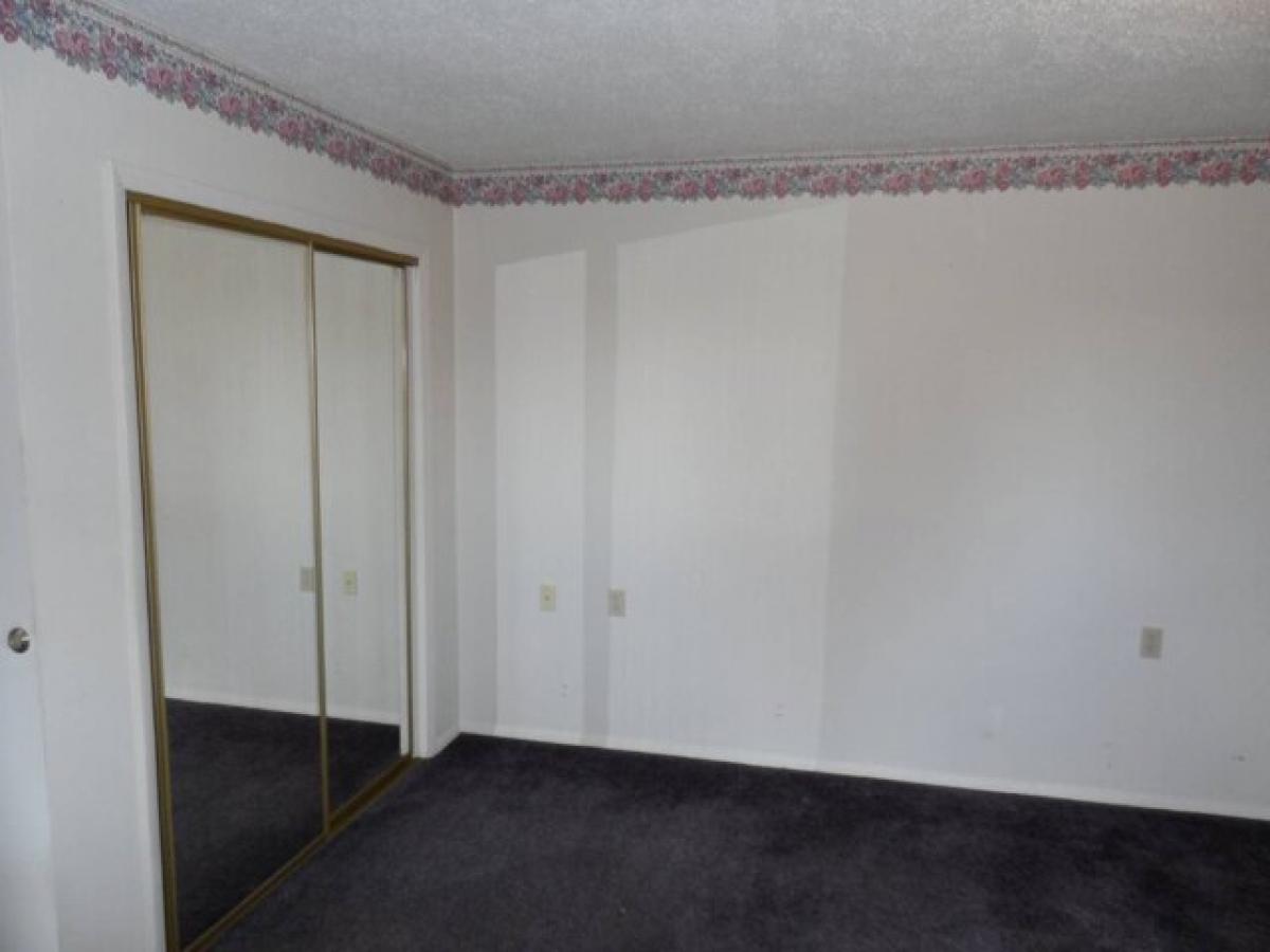 Picture of Home For Sale in Burns, Wyoming, United States