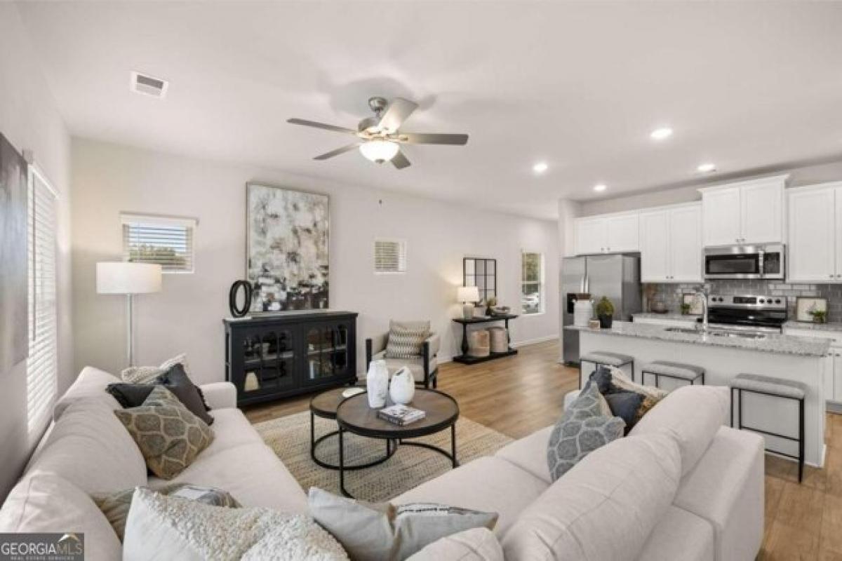 Picture of Home For Sale in Villa Rica, Georgia, United States