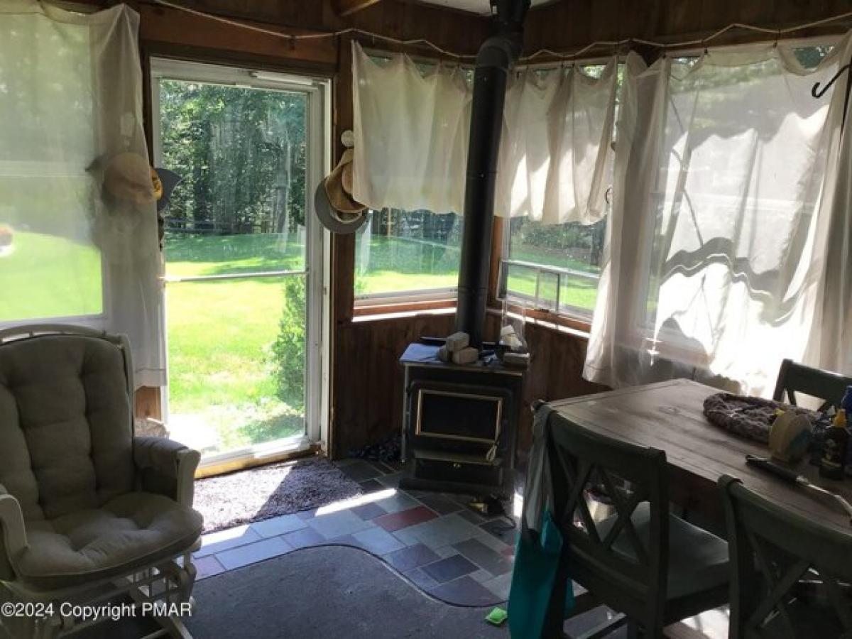 Picture of Home For Sale in East Stroudsburg, Pennsylvania, United States