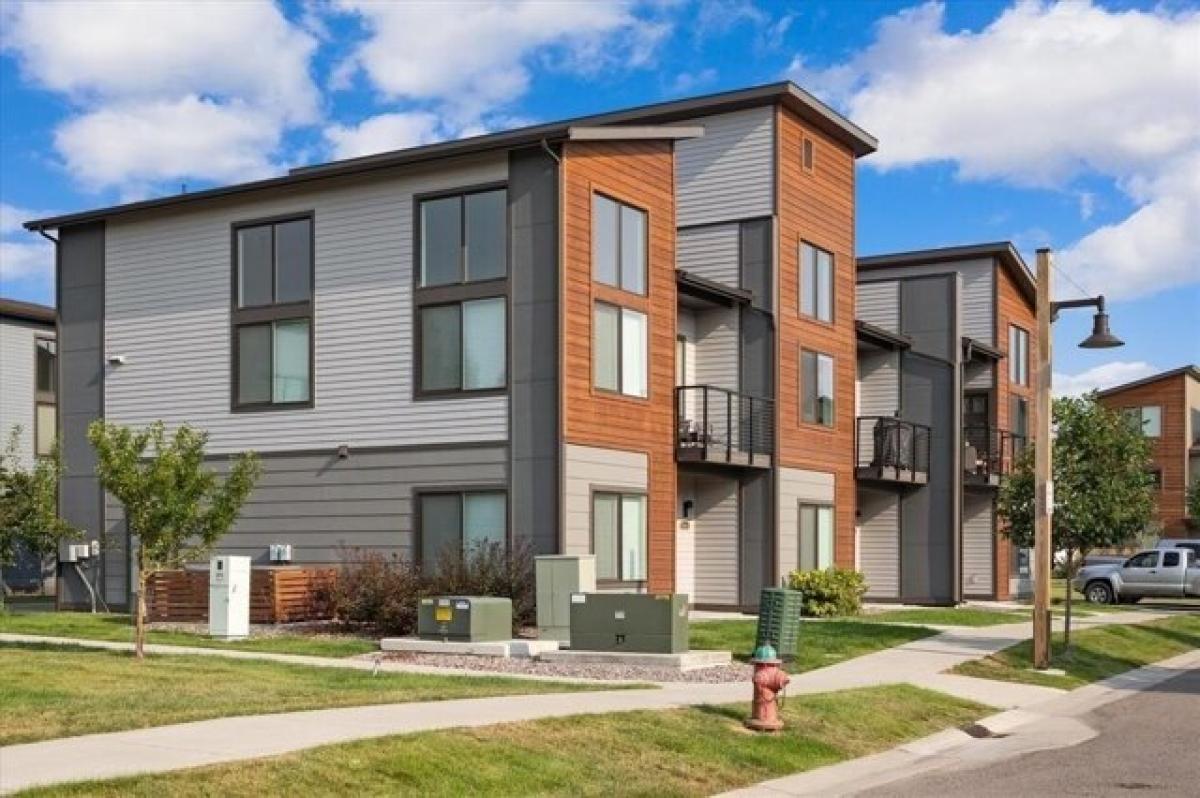 Picture of Home For Sale in Whitefish, Montana, United States