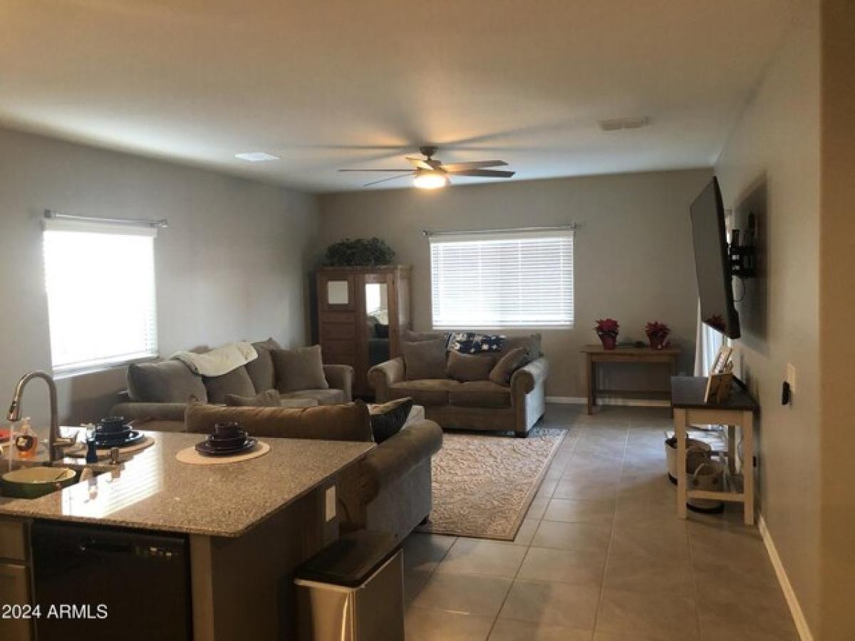 Picture of Home For Sale in Glendale, Arizona, United States