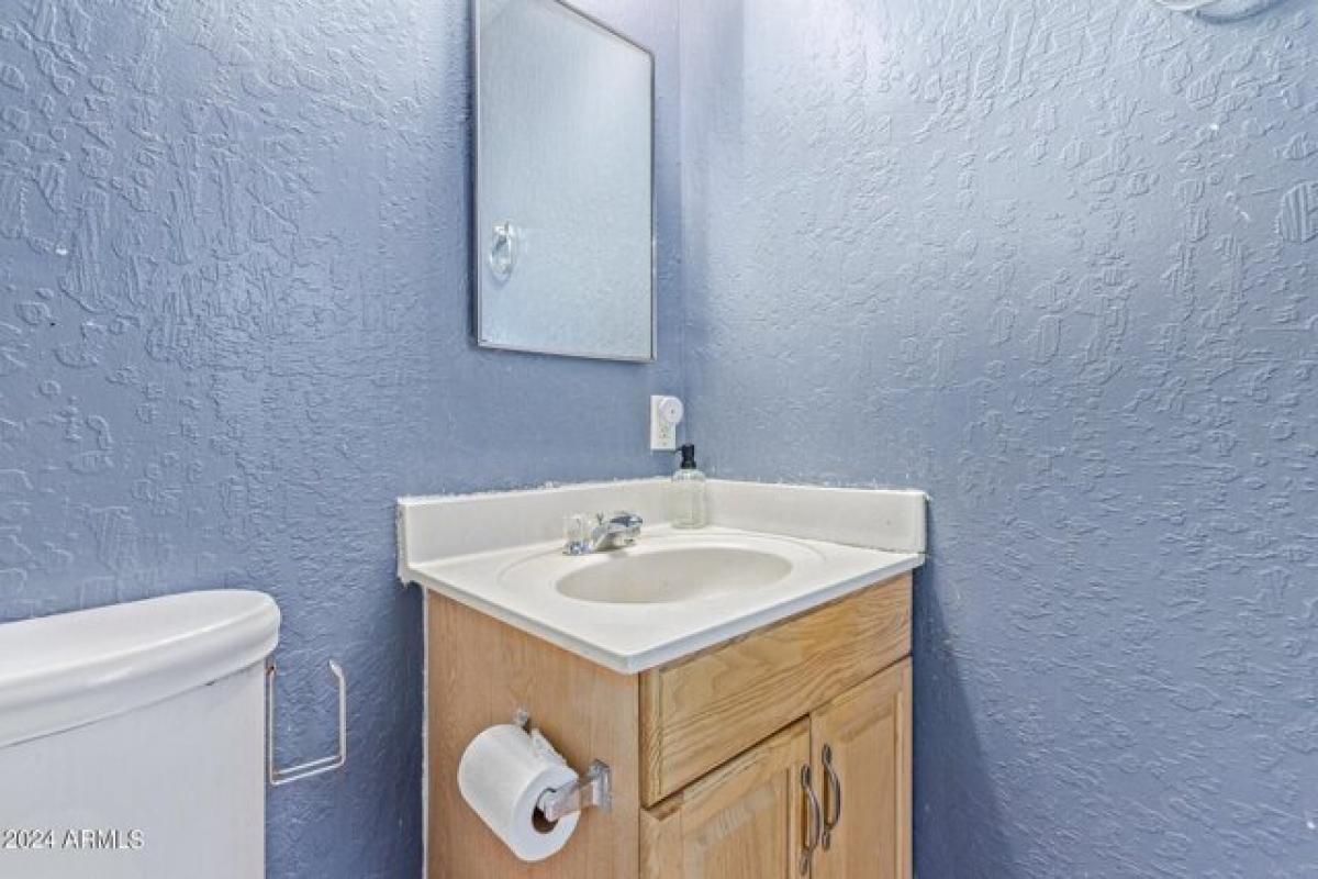 Picture of Home For Sale in Tempe, Arizona, United States