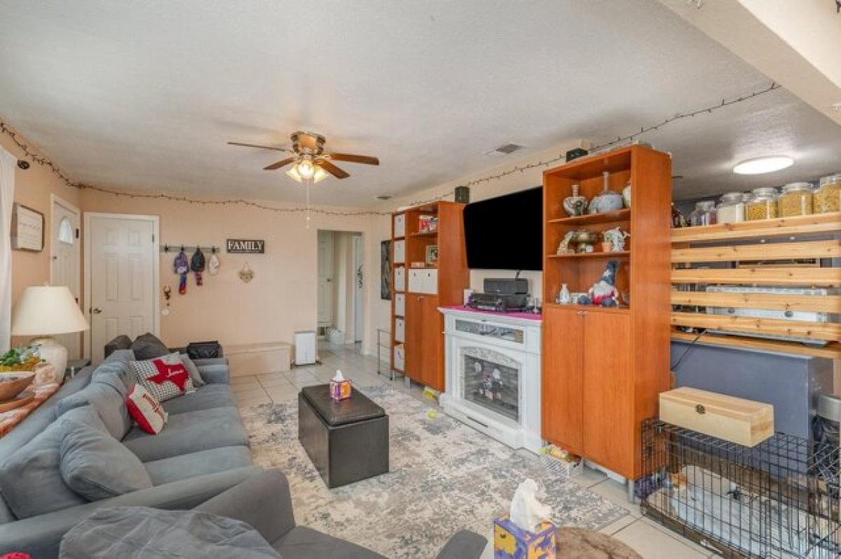 Picture of Home For Sale in Greenville, Texas, United States