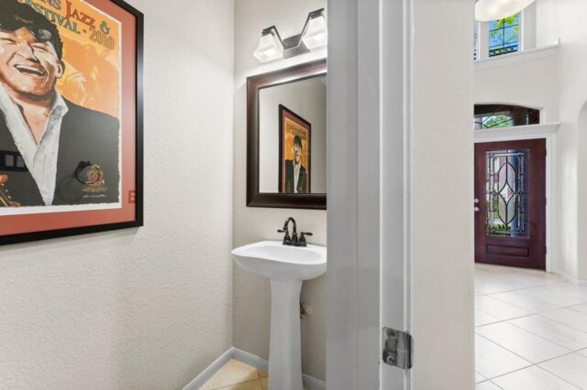 Picture of Home For Sale in The Woodlands, Texas, United States