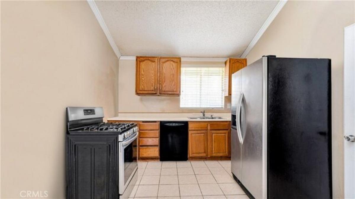 Picture of Home For Sale in Chino, California, United States